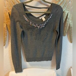 White House Black Market Gray Top Jeweled Rhinestone Pearl Grey Sweater XS